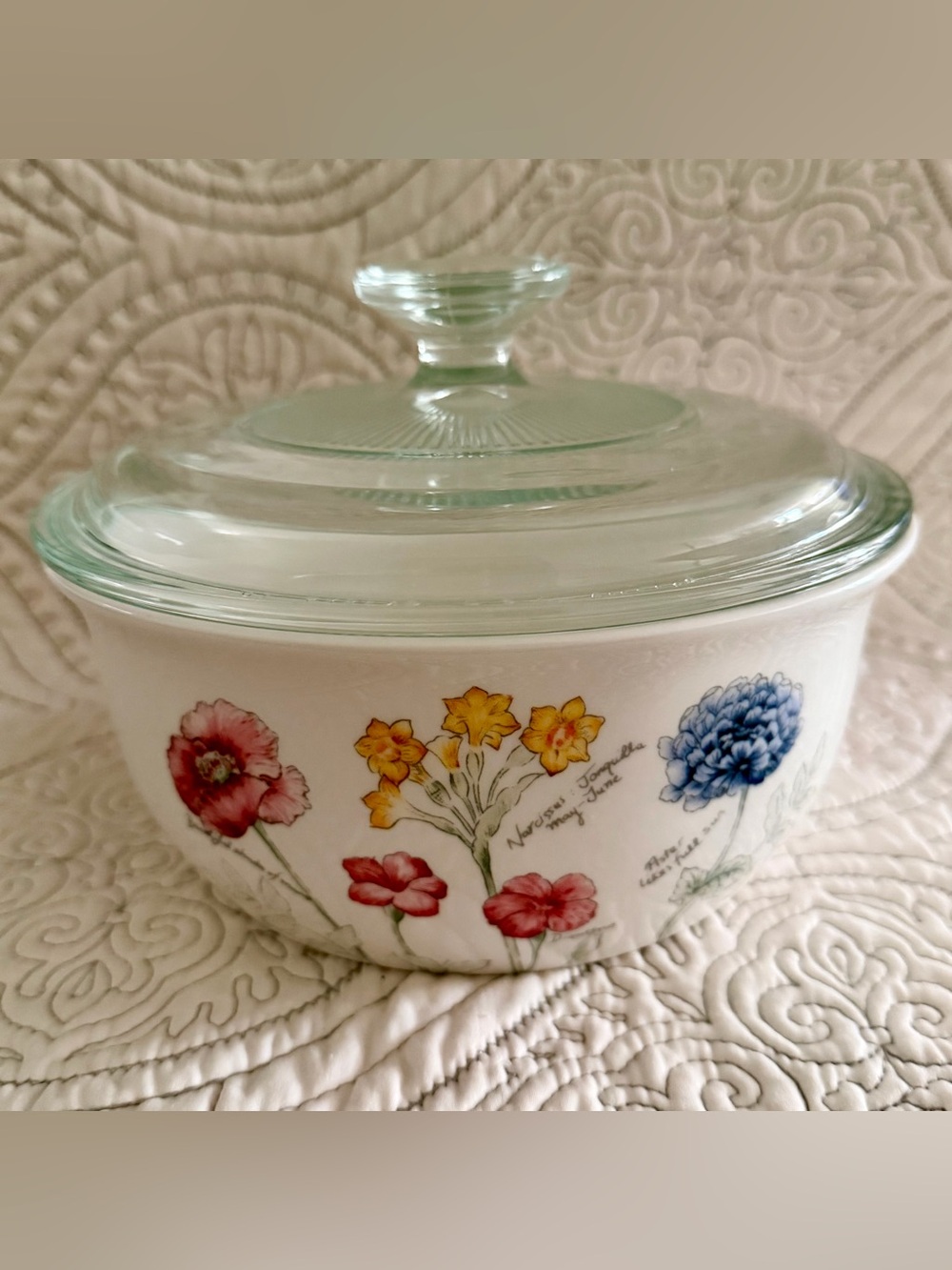 Lenox Artist Sketchbook Two Quart Round Covered Casserole Dish with Glass Lid